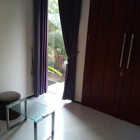 Jaya Homestay Джокьякарта Экстерьер фото