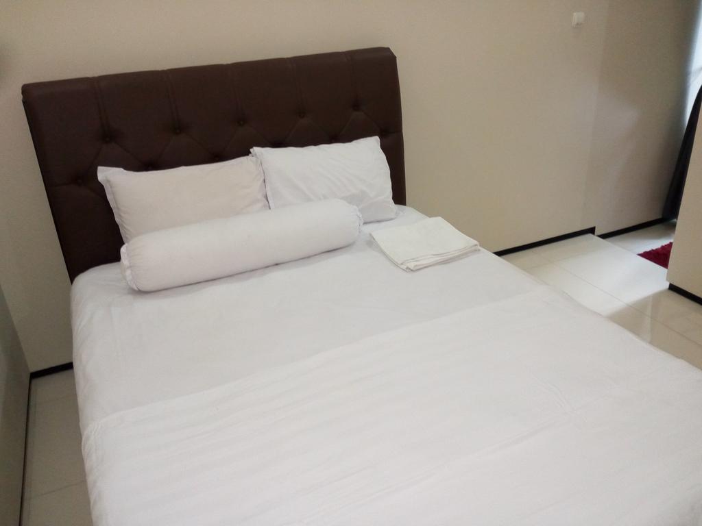 Jaya Homestay Джокьякарта Экстерьер фото