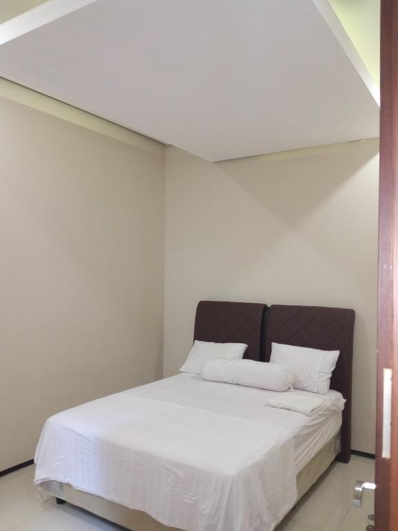 Jaya Homestay Джокьякарта Экстерьер фото